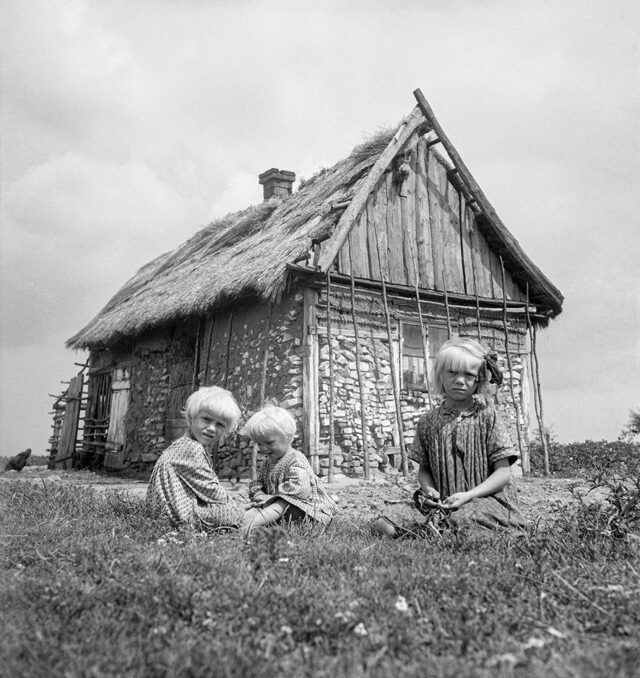 Romuald Broniarek, The Czarnolas Area, 1956. © Romuald Broniarek