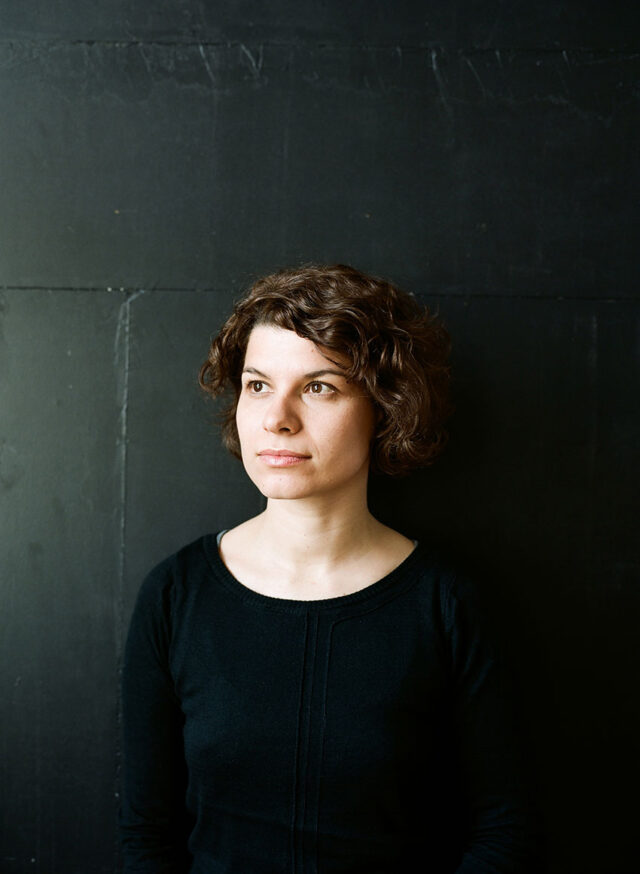 Verena Dengler, Anja Manfredi, 2010, analoge Mittelformat-Fotografie analog photograph, medium format. © Verena Dengler