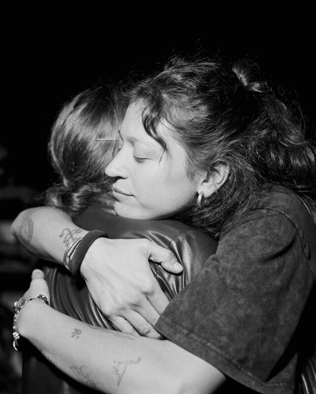 Daniela Romero Garduño, Luisa Martinez Zarate, Mafalda Rakoš, Gran Abrazo, 2025. © Mafalda Rakoš